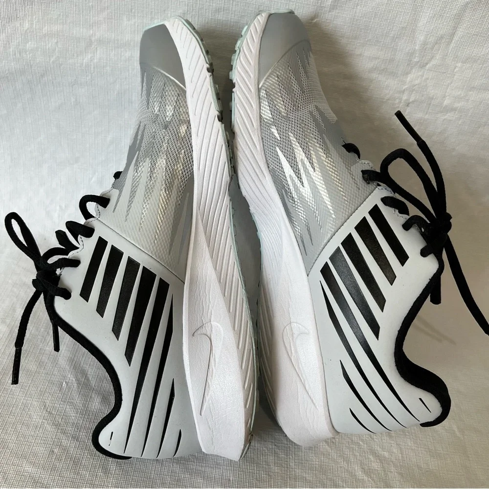 Nike AR0200-001 Sneakers